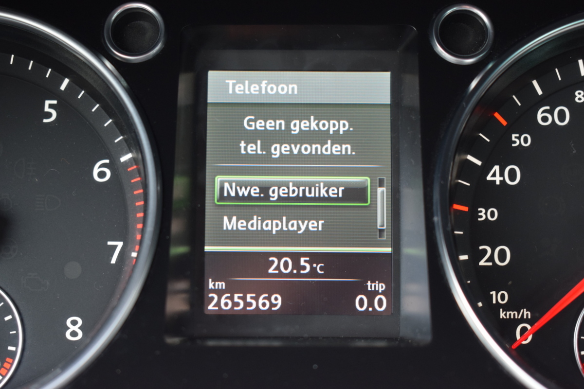 Volkswagen Passat Volkswagen Passat Variant 1.4 TSi Automaat Highline  Executive Line Zwart Leder | Full Map Navi | Telefonie | Sportstoelen | Trekhaak