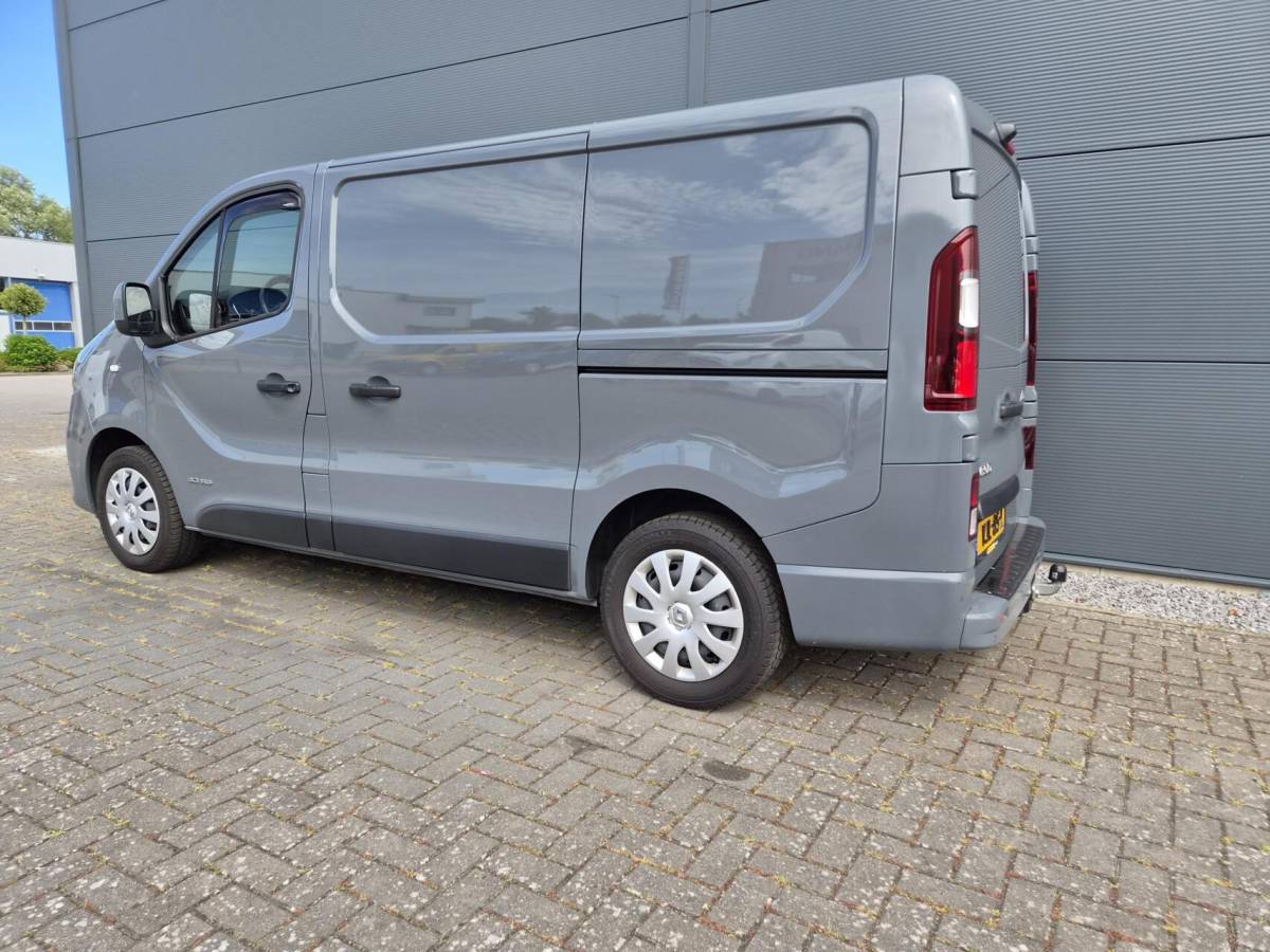 Nissan NV300 Nissan NV300 2.0 dCi L1H1 Airco 2x Schuifd Automaat 150pk