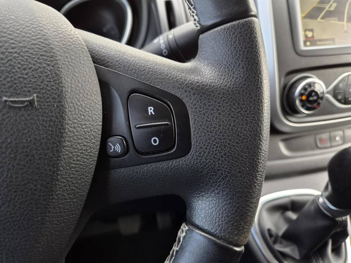 Nissan NV300 Nissan NV300 2.0 dCi L1H1 Airco 2x Schuifd Automaat 150pk