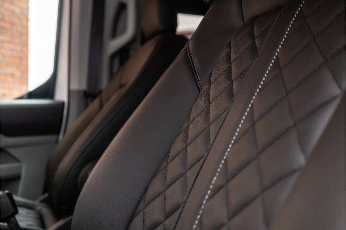 Ford Transit Custom Ford Transit Custom 300 2.0 TDCI L2H1 Limited DC | BPM VRIJ | Dubbel Cabine | Elec schuifdeuren | ACC | Blind Spot | 360 Camera | CarPlay | Navigatie | Stoelverwarming | 5-Zitter | BPM Vrij