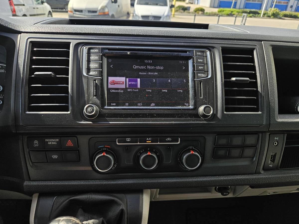 Volkswagen Transporter Volkswagen Transporter 2.0 TDI L2H1 DC LM Airco Cruise Euro6