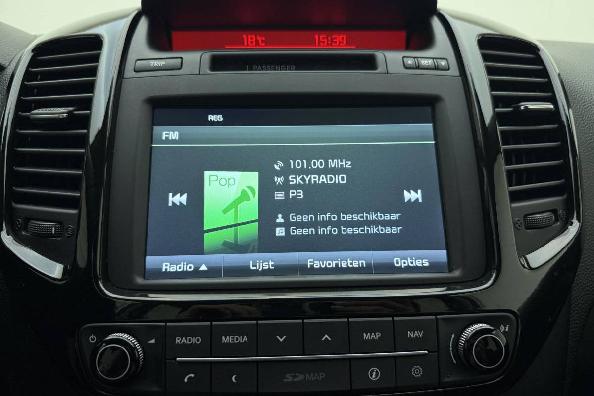 Kia Venga Kia Venga 1.4 CVVT DynamicPLusLine | Trekhaak | Navigatie | camera | Weinig kilometers | Hoge instap | Parkeersensoren | Lichtmetalen velgen