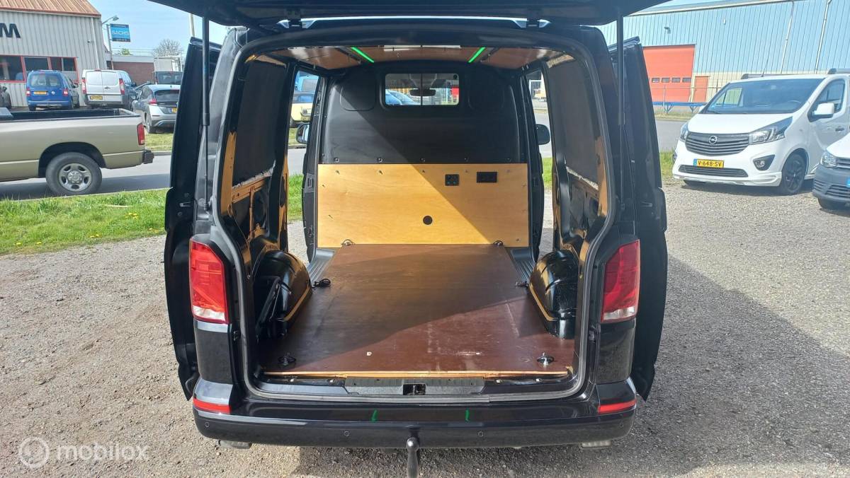 Volkswagen Transporter Volkswagen Transporter 2.0 TDI L1H1 26