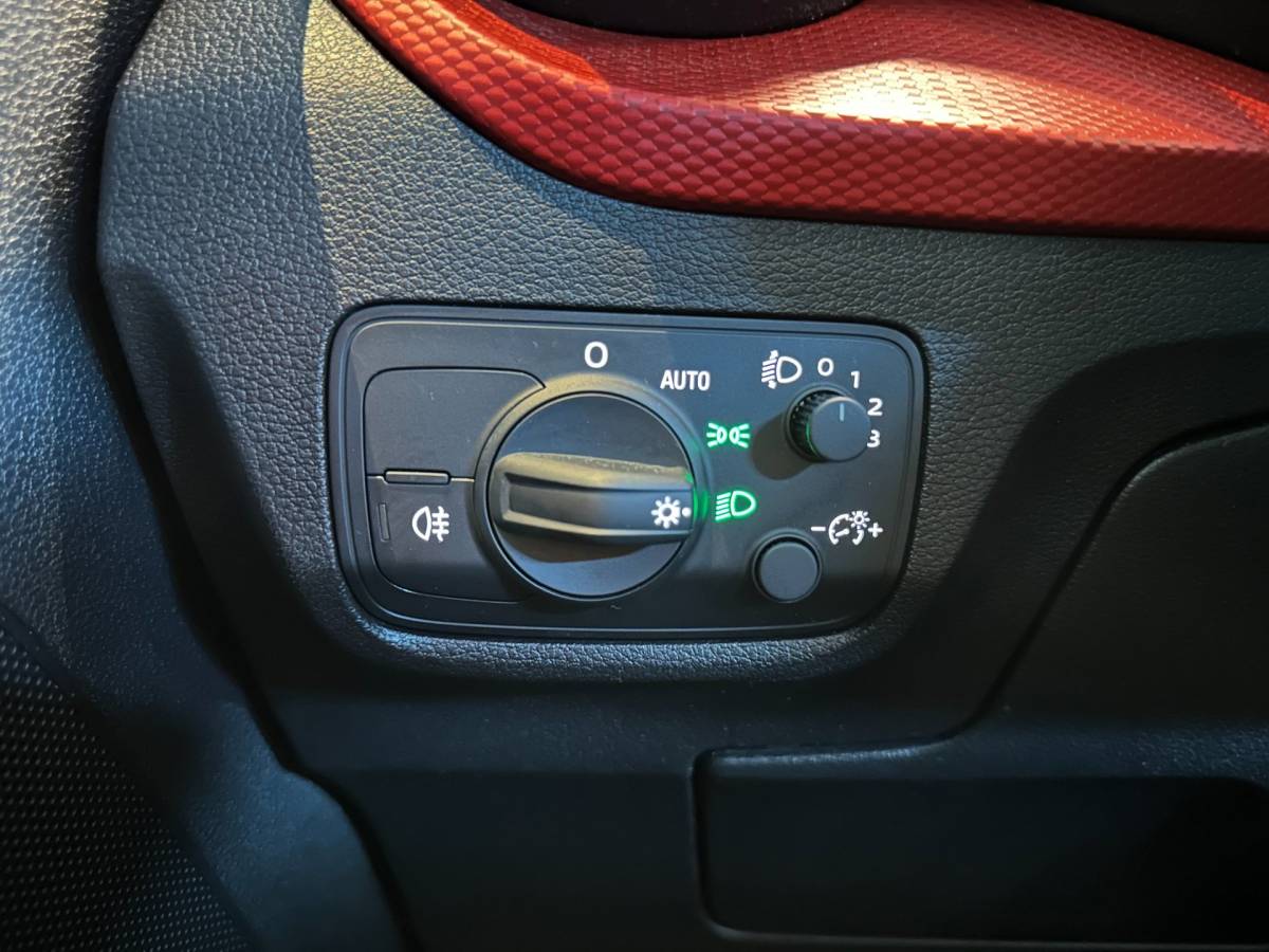 Audi Q2 Audi Q2 1.0 TFSI SPORT PRO LINE|S-LINE|NAVIGATIE|CLIMA AIRCO|VELGEN|CRUISECONTR|BLUETOOTH|ISOFIX|LED|STOELVERWARMING|APPLE CARPLAY