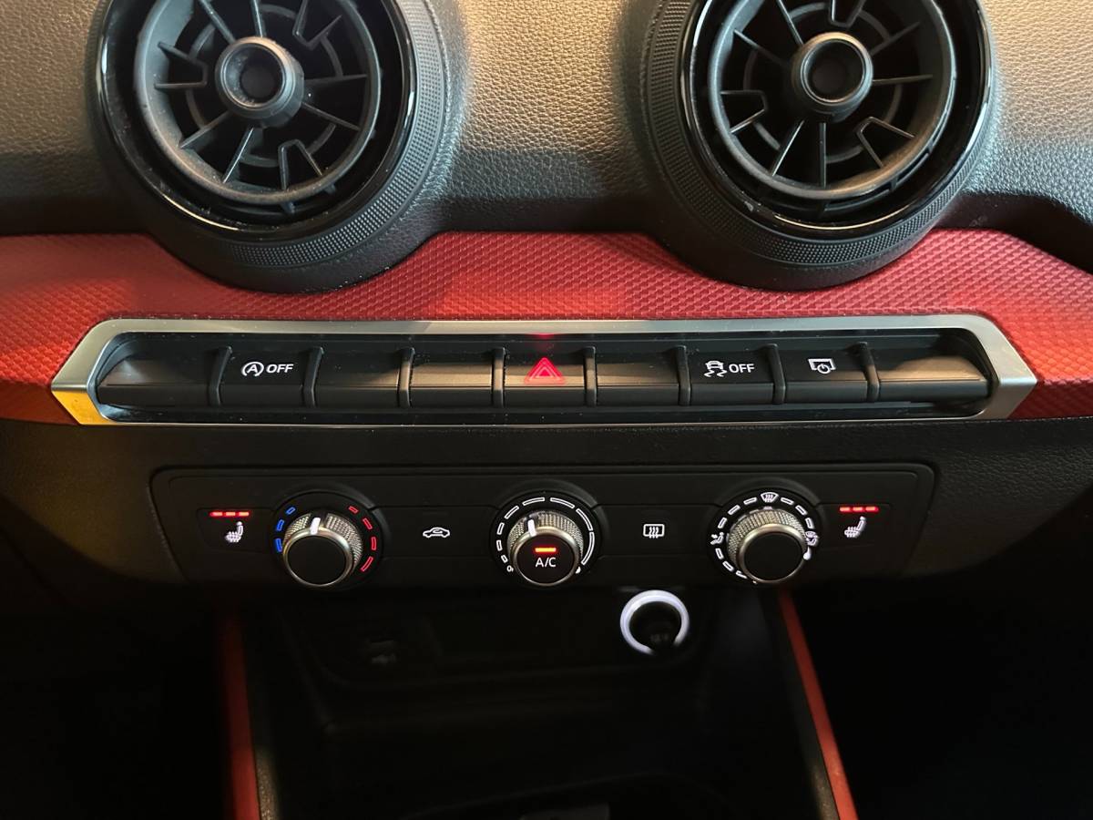 Audi Q2 Audi Q2 1.0 TFSI SPORT PRO LINE|S-LINE|NAVIGATIE|CLIMA AIRCO|VELGEN|CRUISECONTR|BLUETOOTH|ISOFIX|LED|STOELVERWARMING|APPLE CARPLAY