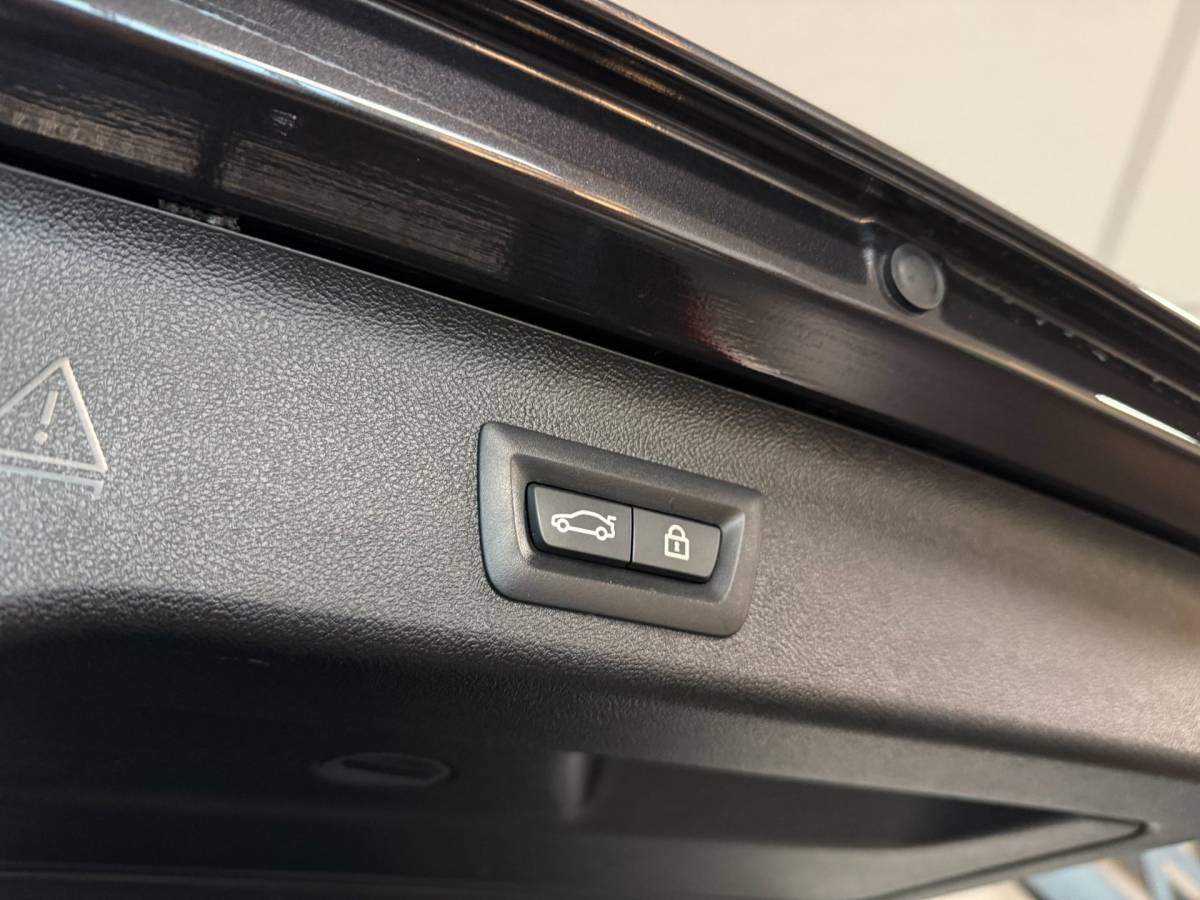 BMW 5 Serie BMW 5-serie Touring 530i High Executive *M-Pakket* 252PK! Carplay|360 Camera|Memory|Stoelventilatie|NAP
