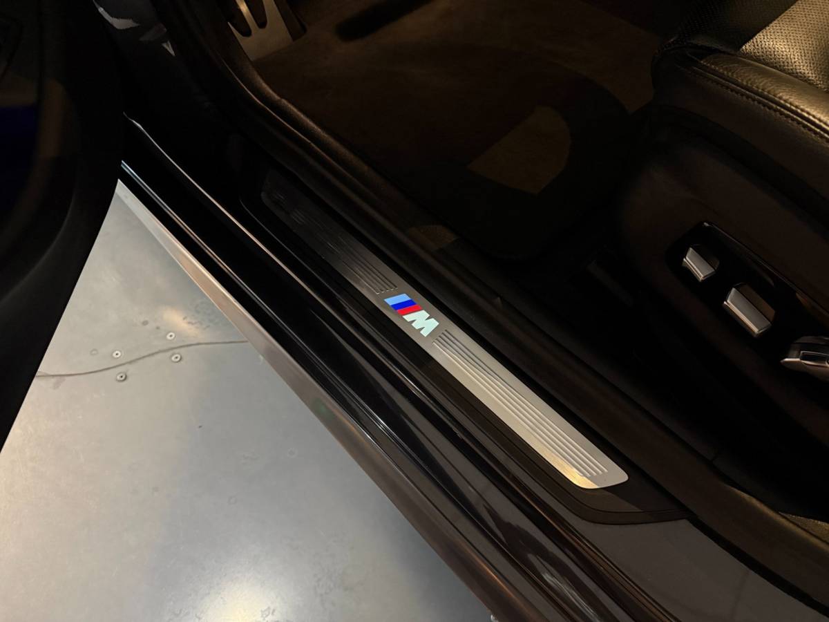BMW 5 Serie BMW 5-serie Touring 530i High Executive *M-Pakket* 252PK! Carplay|360 Camera|Memory|Stoelventilatie|NAP