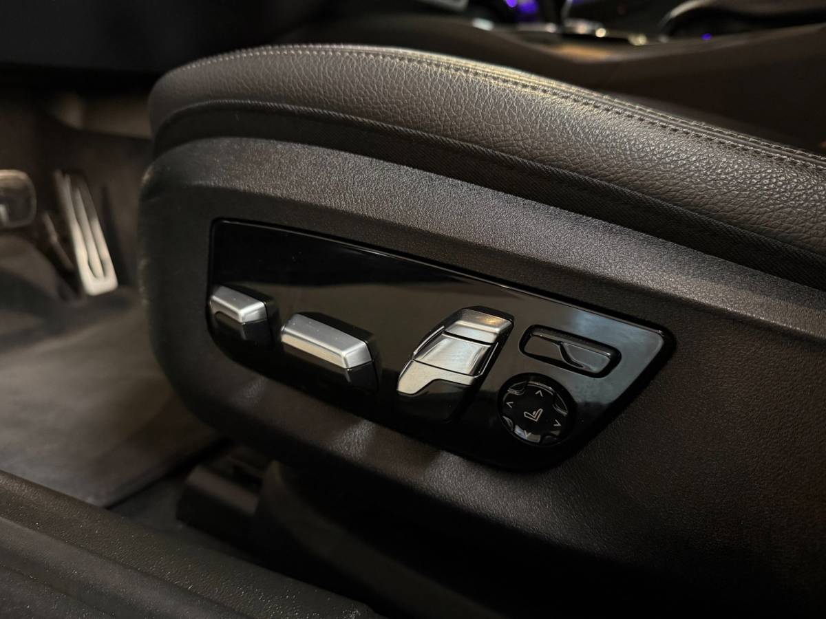 BMW 5 Serie BMW 5-serie Touring 530i High Executive *M-Pakket* 252PK! Carplay|360 Camera|Memory|Stoelventilatie|NAP