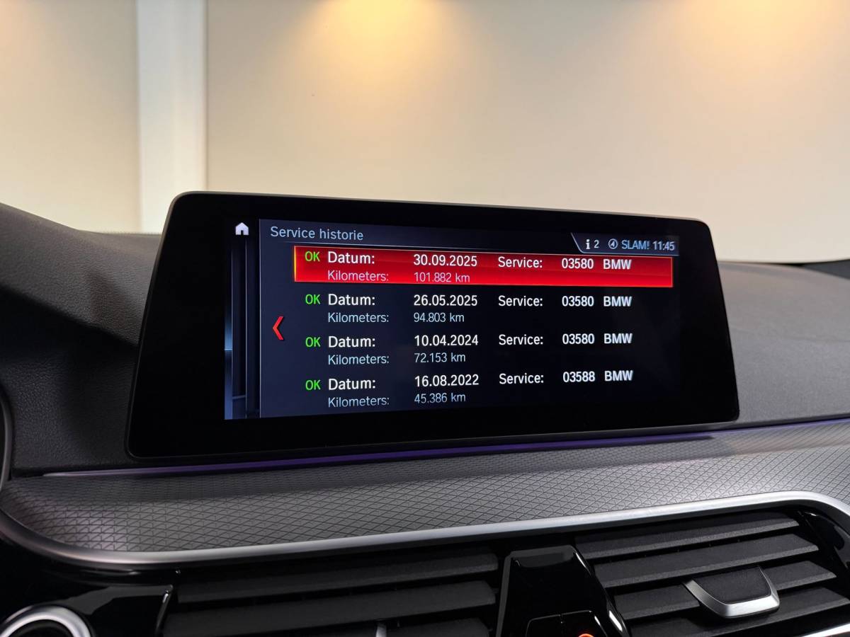 BMW 5 Serie BMW 5-serie Touring 530i High Executive *M-Pakket* 252PK! Carplay|360 Camera|Memory|Stoelventilatie|NAP