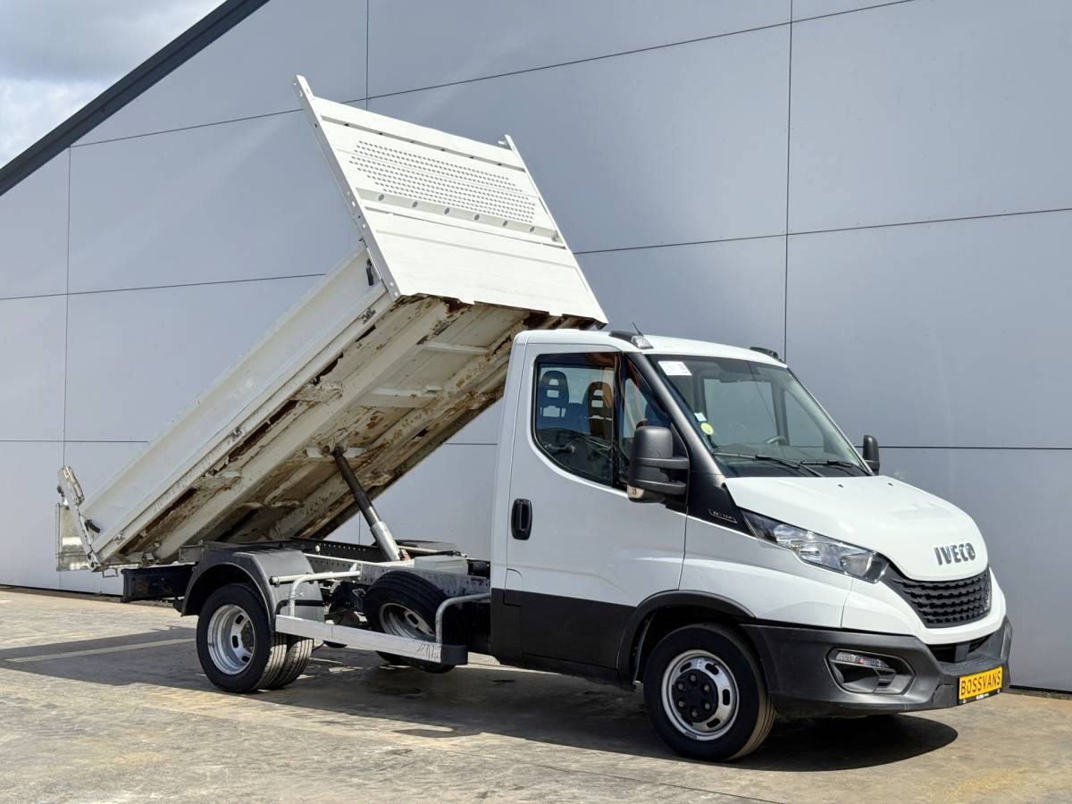 Iveco Daily Iveco Daily 35C14 2.3 Kipper Dubbellucht 3,5t Airco Cruise Control Trekhaak Luchtgeveerde stoel Nieuwe APK t/m 3-8-2027