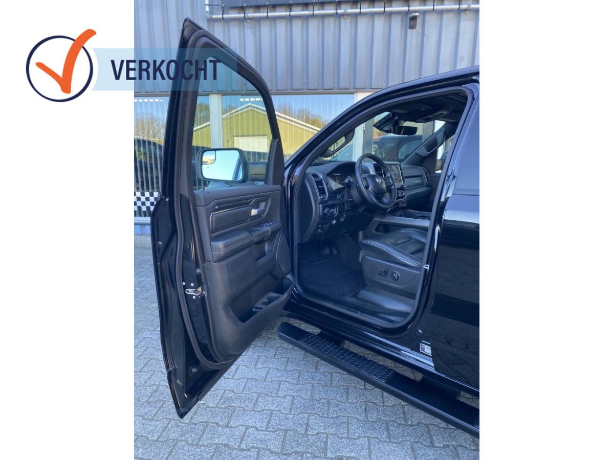 Dodge Ram Dodge Ram Sport 5.7 V8 4×4 360 Camera Pano-dak