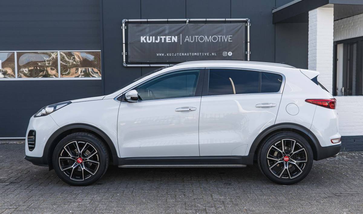 Kia Sportage Kia Sportage 1.6 T-GDI GT-Line / Pano / 177pk / Trekhaak ! VOL!