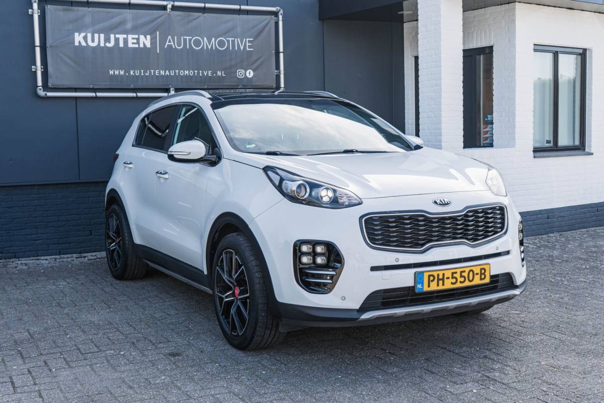 Kia Sportage Kia Sportage 1.6 T-GDI GT-Line / Pano / 177pk / Trekhaak ! VOL!