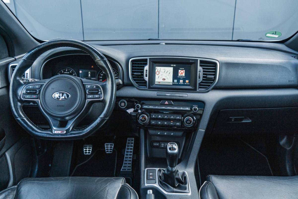 Kia Sportage Kia Sportage 1.6 T-GDI GT-Line / Pano / 177pk / Trekhaak ! VOL!