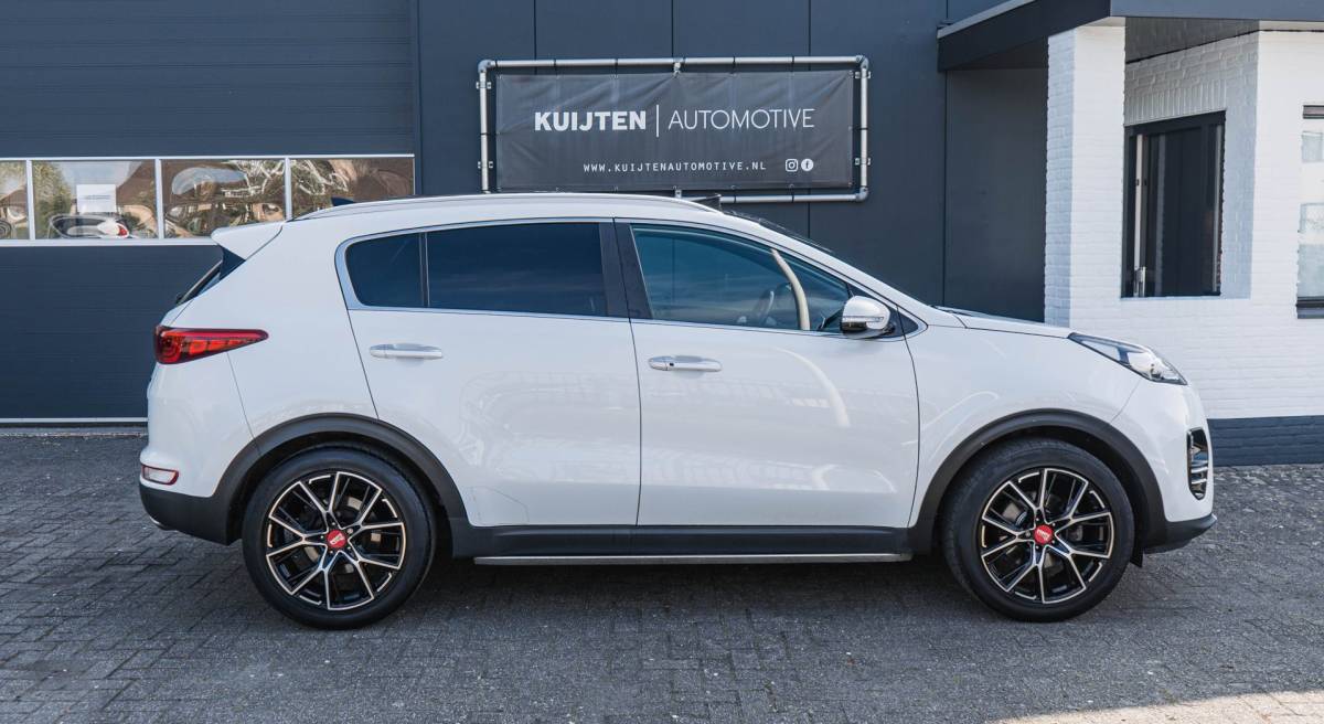 Kia Sportage Kia Sportage 1.6 T-GDI GT-Line / Pano / 177pk / Trekhaak ! VOL!