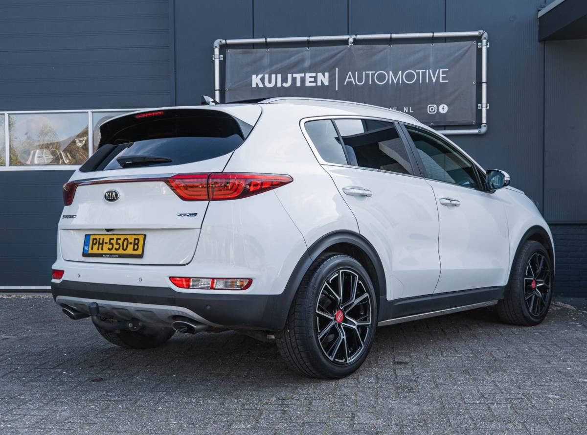 Kia Sportage Kia Sportage 1.6 T-GDI GT-Line / Pano / 177pk / Trekhaak ! VOL!