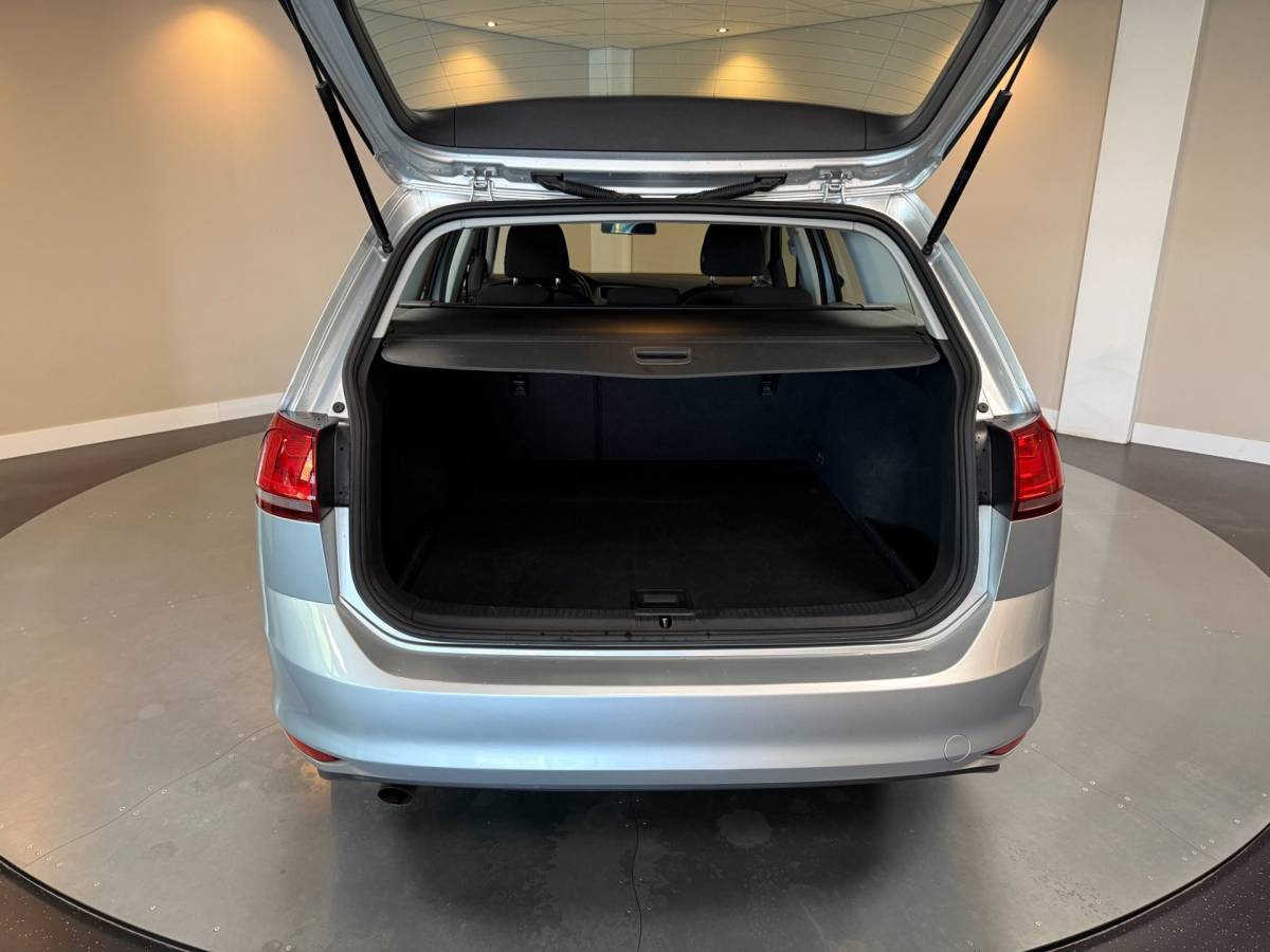 Volkswagen Golf Volkswagen Golf Variant 1.0 TSI Trendline *Top onderhouden* All-seasons|Cruise|Navi|DAB|NAP
