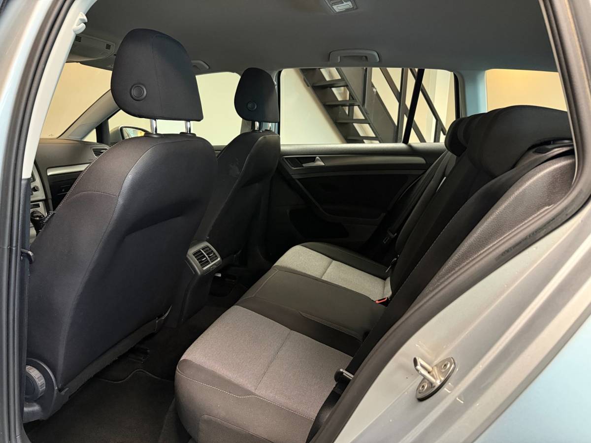Volkswagen Golf Volkswagen Golf Variant 1.0 TSI Trendline *Top onderhouden* All-seasons|Cruise|Navi|DAB|NAP