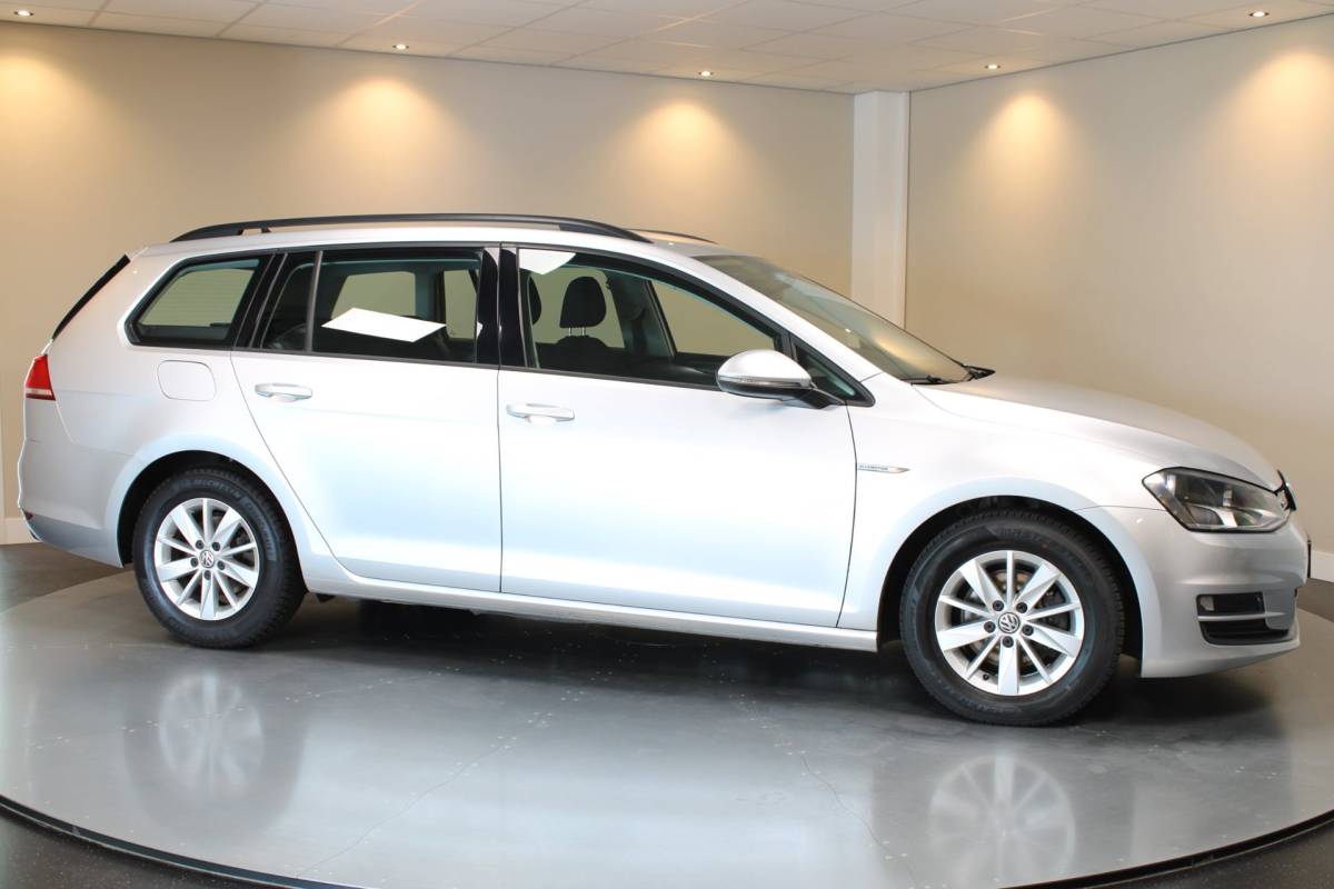 Volkswagen Golf Volkswagen Golf Variant 1.0 TSI Trendline *Top onderhouden* All-seasons|Cruise|Navi|DAB|NAP