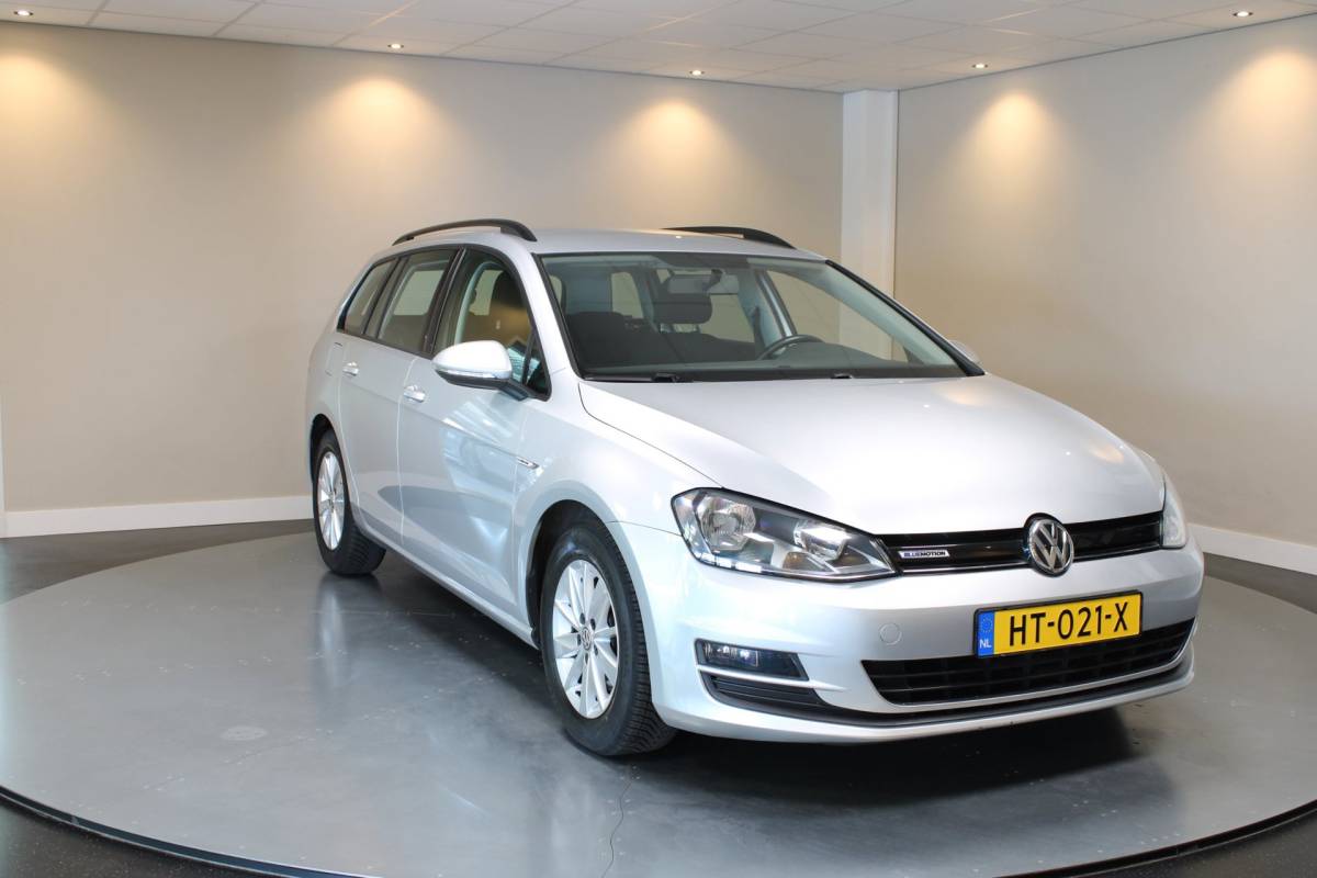 Volkswagen Golf Volkswagen Golf Variant 1.0 TSI Trendline *Top onderhouden* All-seasons|Cruise|Navi|DAB|NAP