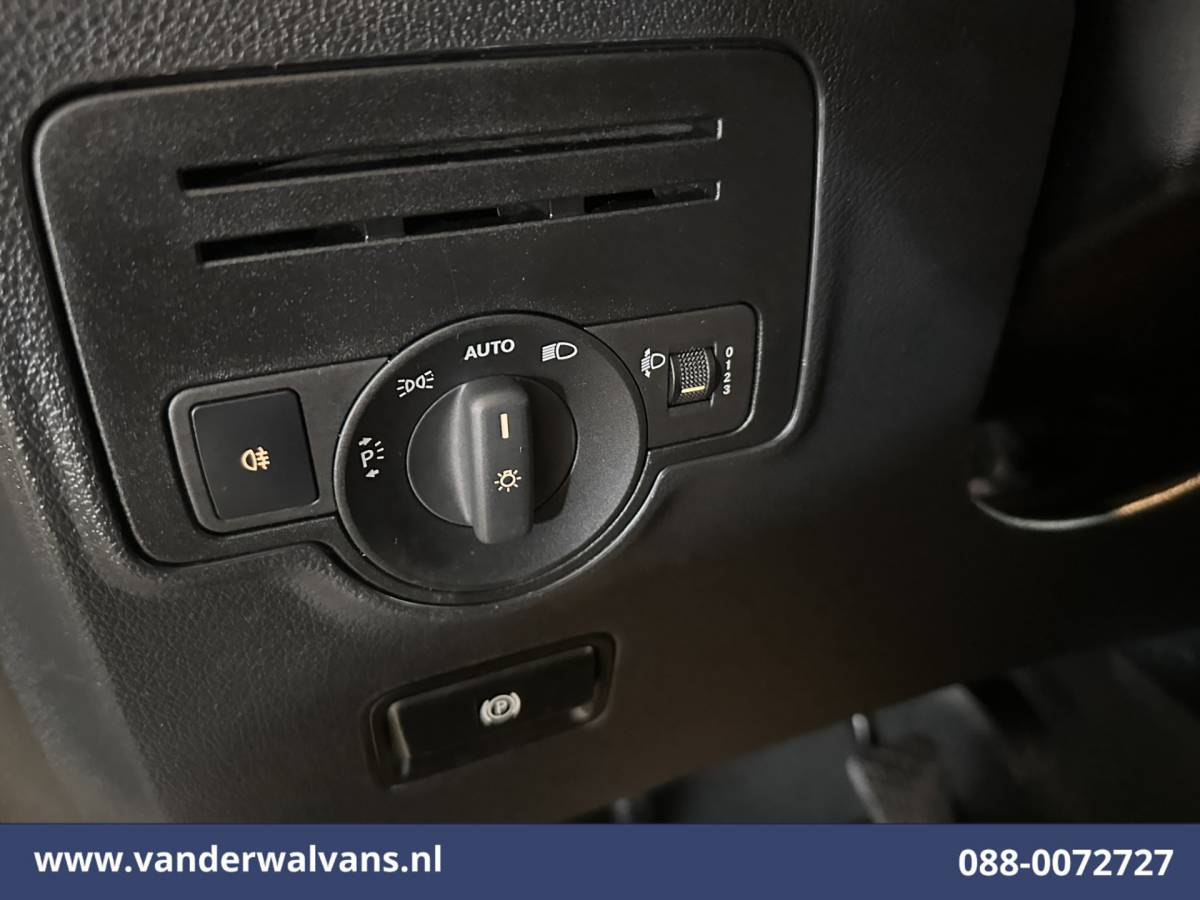 Mercedes-Benz Vito Mercedes-Benz Vito 116 CDI 163pk L3H1 Euro6 Airco | Camera | Apple Carplay | Cruisecontrol | Bumper in de kleur Stoelverwarming, Android Auto, Bijrijdersbank