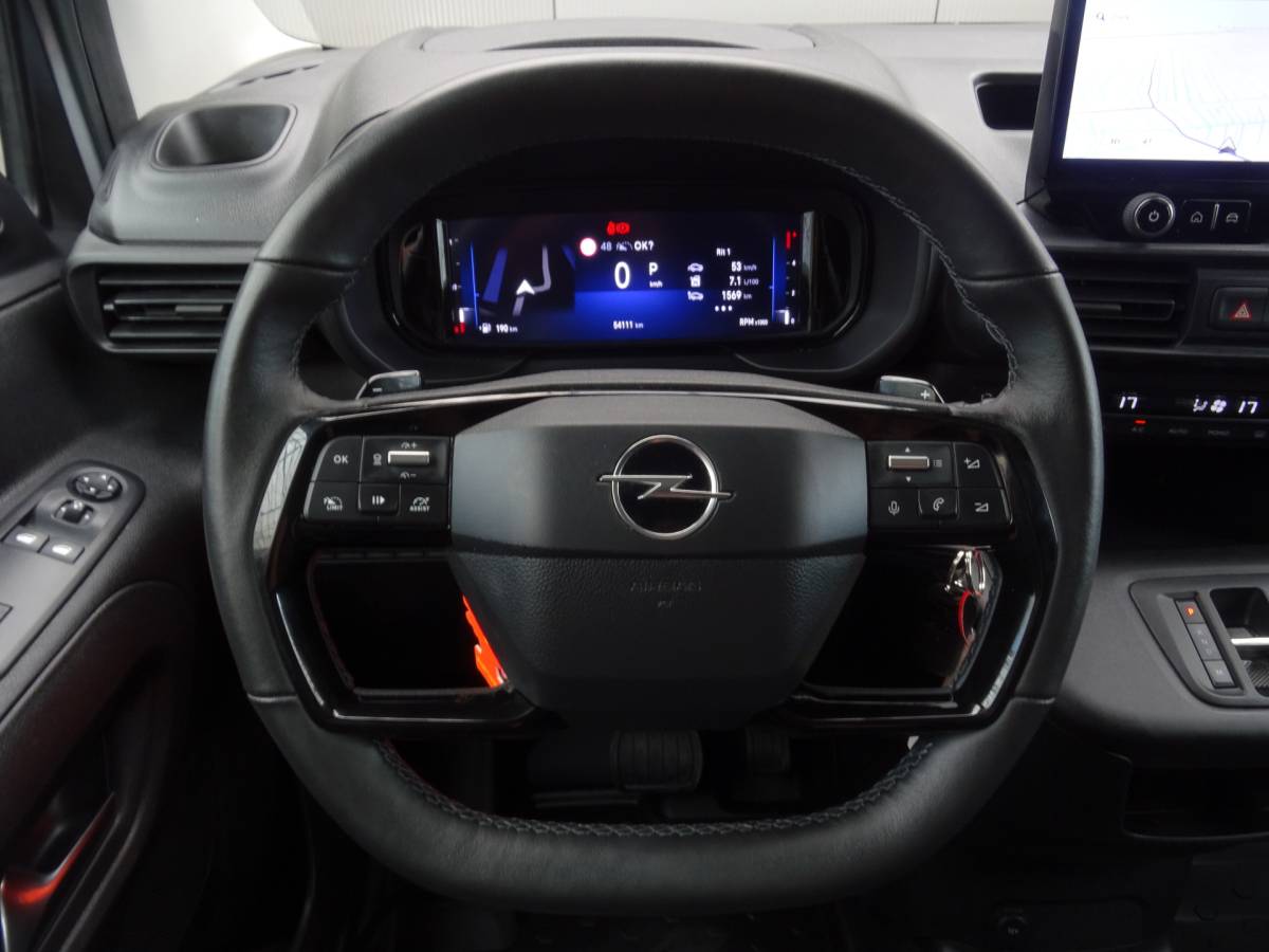 Opel Combo Opel Combo 1.5 BlueHDi 130 S&S L1 * 3 ZITS * LUXE UITVOERING !!