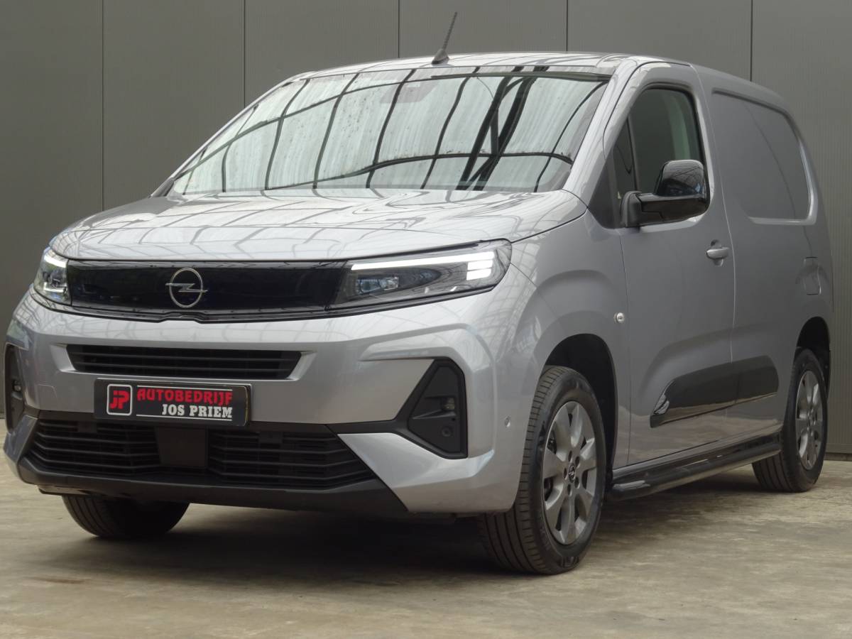 Opel Combo Opel Combo 1.5 BlueHDi 130 S&S L1 * 3 ZITS * LUXE UITVOERING !!