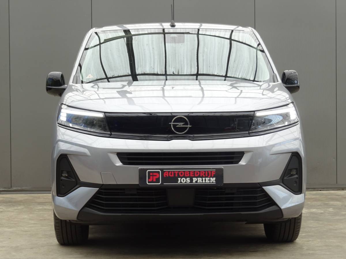 Opel Combo Opel Combo 1.5 BlueHDi 130 S&S L1 * 3 ZITS * LUXE UITVOERING !!