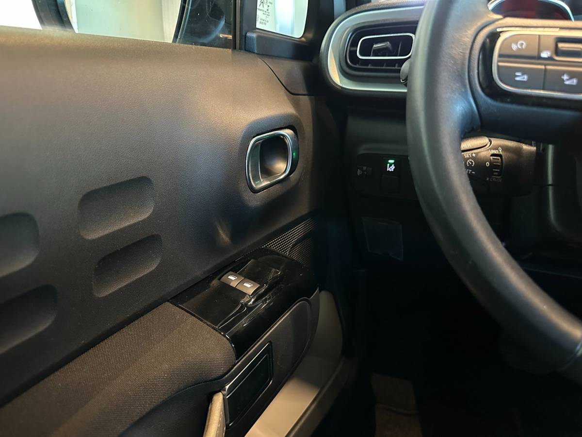 Citroën C3 Citroen C3 1.2 PureTech AUTOMAAT S&S FEEL-uitv|CLIMA AIRCO|NAVIGATIE|ISOFIX|CRUISE CONTROL|APPLE CARPLAY+ANDROID|BLUETOOTH|LM-VELG