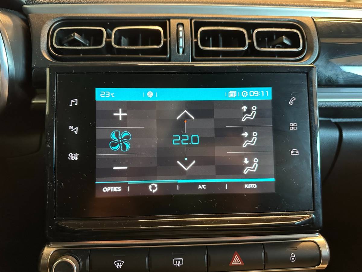 Citroën C3 Citroen C3 1.2 PureTech AUTOMAAT S&S FEEL-uitv|CLIMA AIRCO|NAVIGATIE|ISOFIX|CRUISE CONTROL|APPLE CARPLAY+ANDROID|BLUETOOTH|LM-VELG