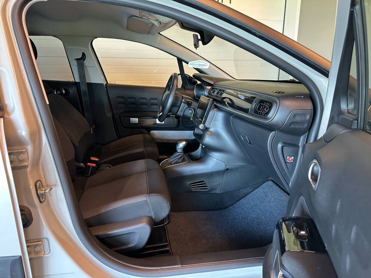 Citroën C3 Citroen C3 1.2 PureTech AUTOMAAT S&S FEEL-uitv|CLIMA AIRCO|NAVIGATIE|ISOFIX|CRUISE CONTROL|APPLE CARPLAY+ANDROID|BLUETOOTH|LM-VELG
