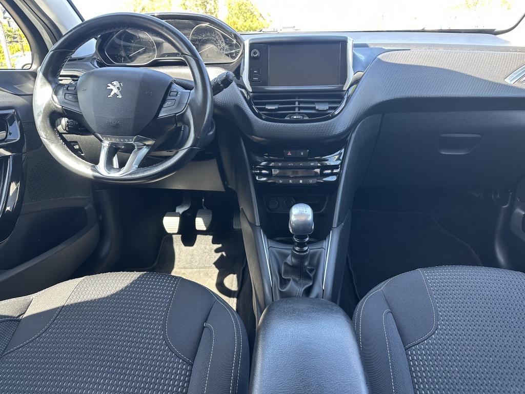 Peugeot 208 Peugeot 208 1.2 110PK Allure | Distributieriem Vervangen |