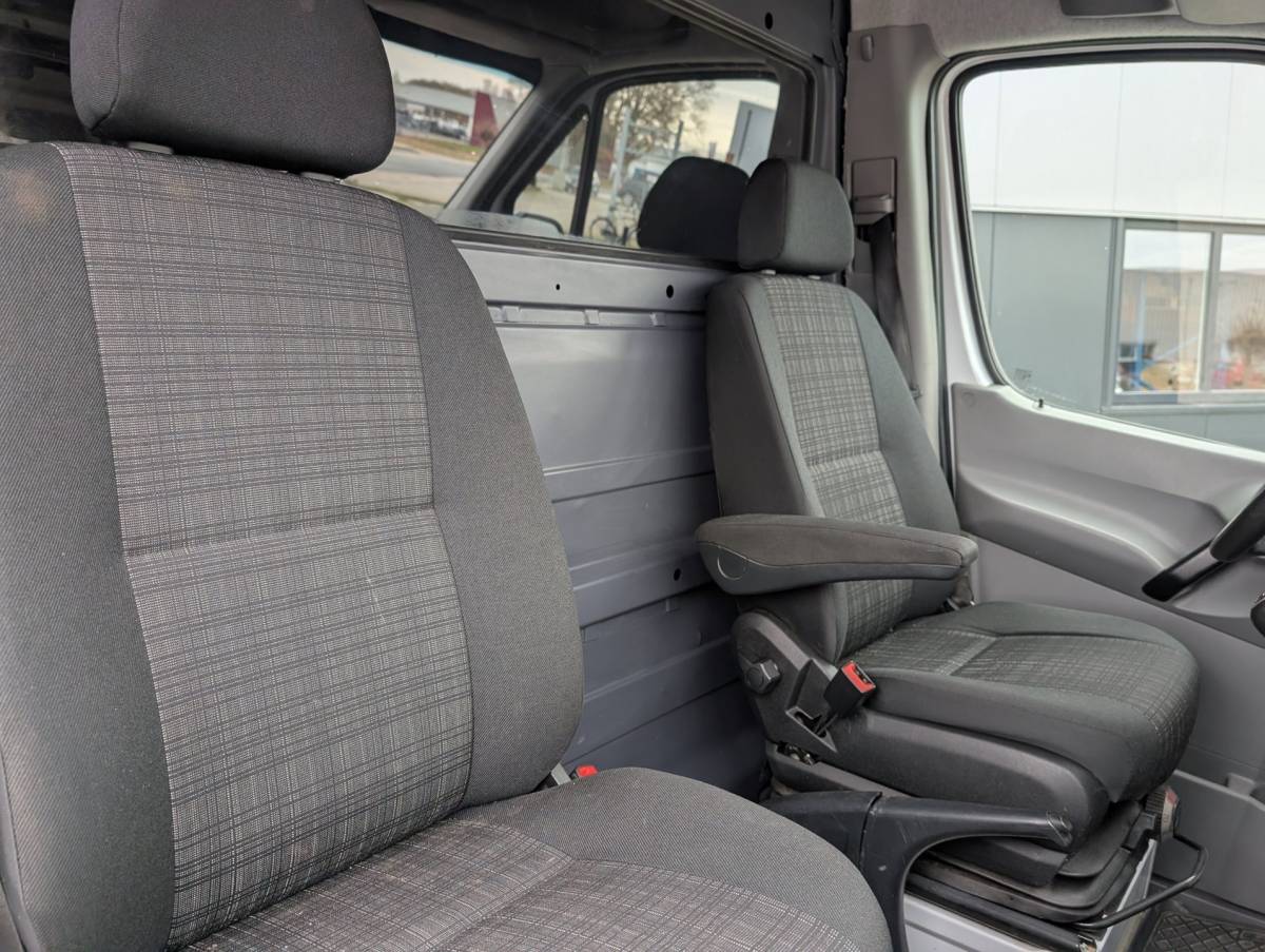 Mercedes-Benz Sprinter Mercedes-Benz Sprinter 314 140PK RWD AIRCO PDC L2H2