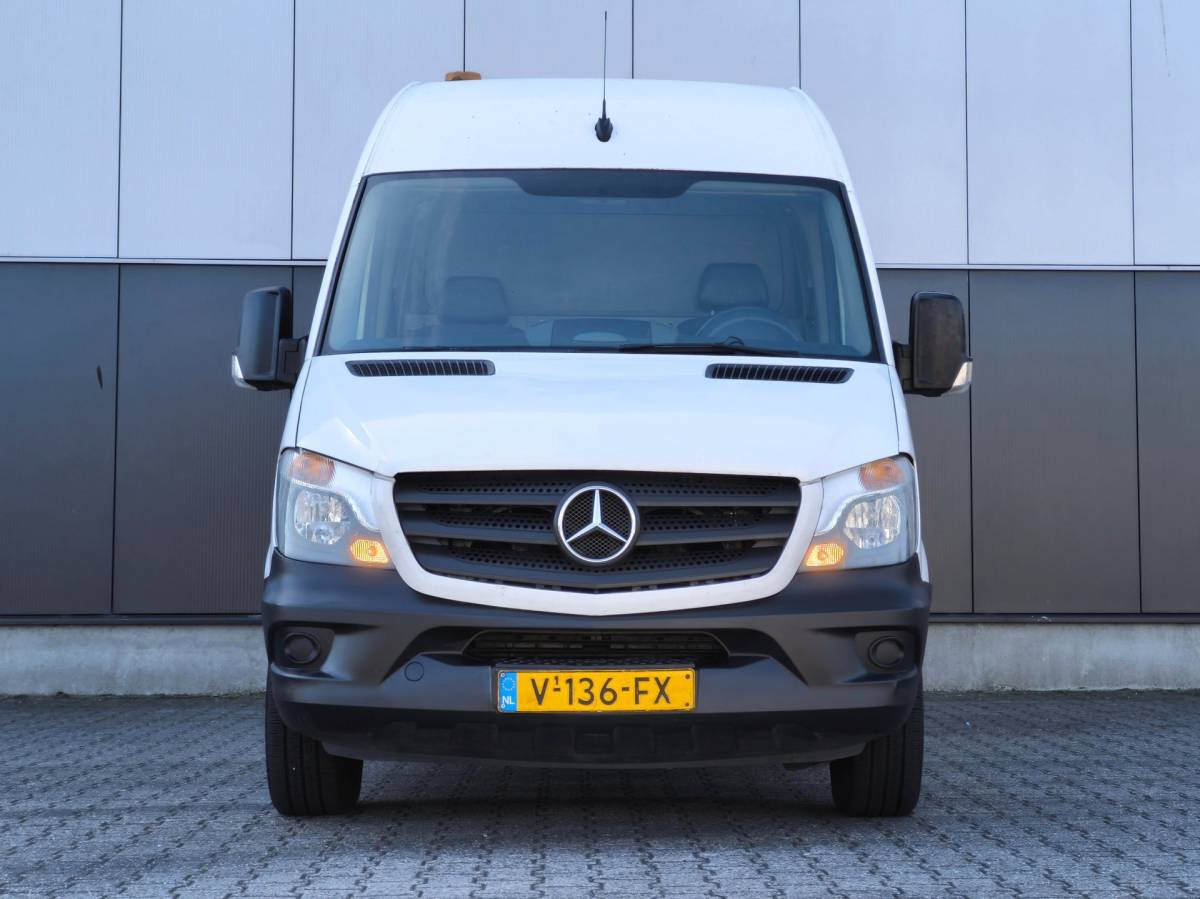 Mercedes-Benz Sprinter Mercedes-Benz Sprinter 314 140PK RWD AIRCO PDC L2H2