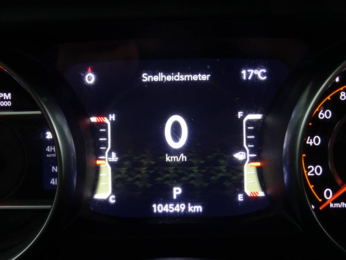 Jeep Gladiator Jeep GLADIATOR 3.0 V6 OVERLAND * GRIJS KENTEKEN en/of 5 ZITPLAATSEN !!
