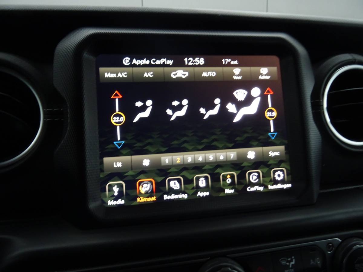 Jeep Gladiator Jeep GLADIATOR 3.0 V6 OVERLAND * GRIJS KENTEKEN en/of 5 ZITPLAATSEN !!