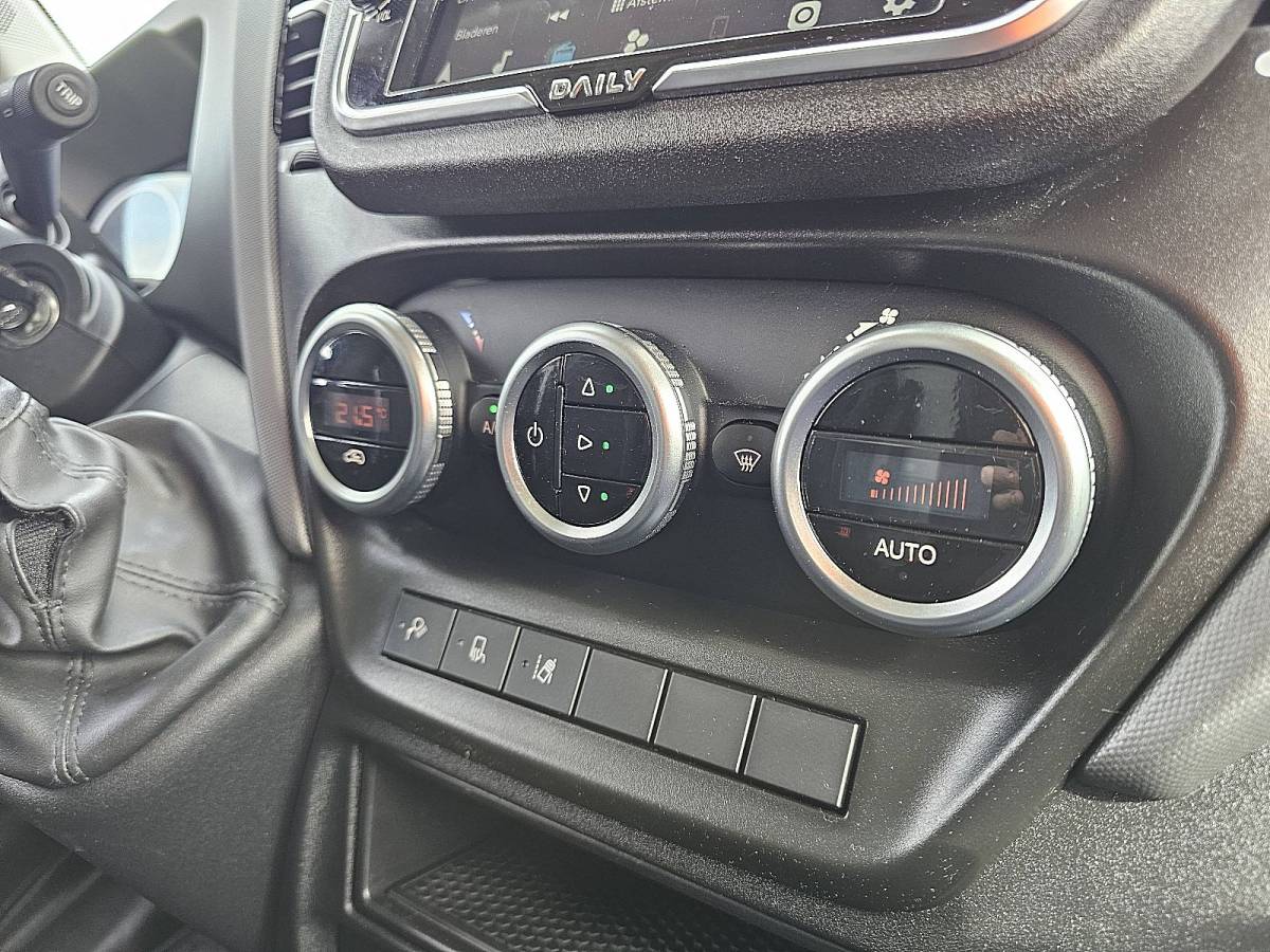 Iveco Daily IVECO DAILY 35S18 ac automaat euro6
