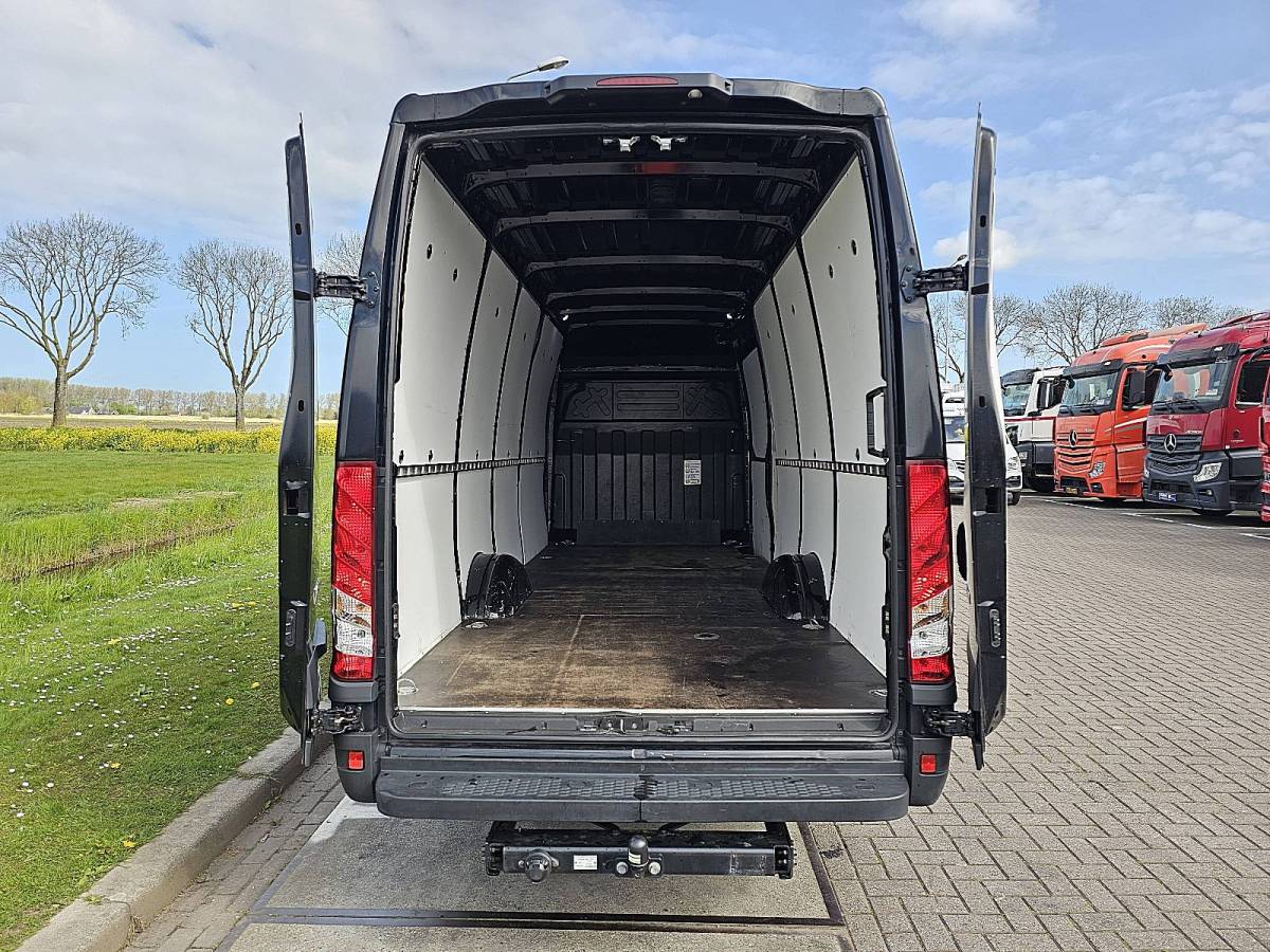 Iveco Daily IVECO DAILY 35S18 ac automaat euro6