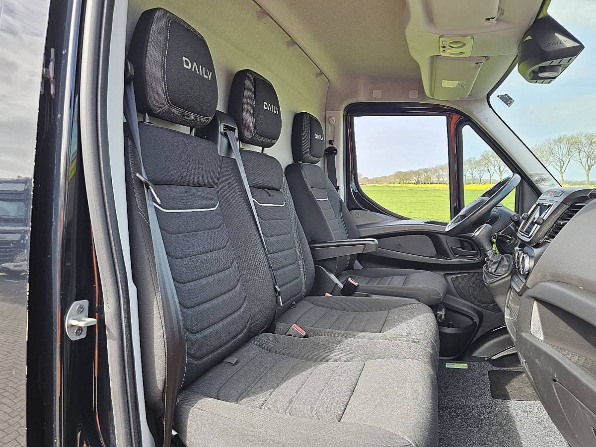 Iveco Daily IVECO DAILY 35S18 ac automaat euro6