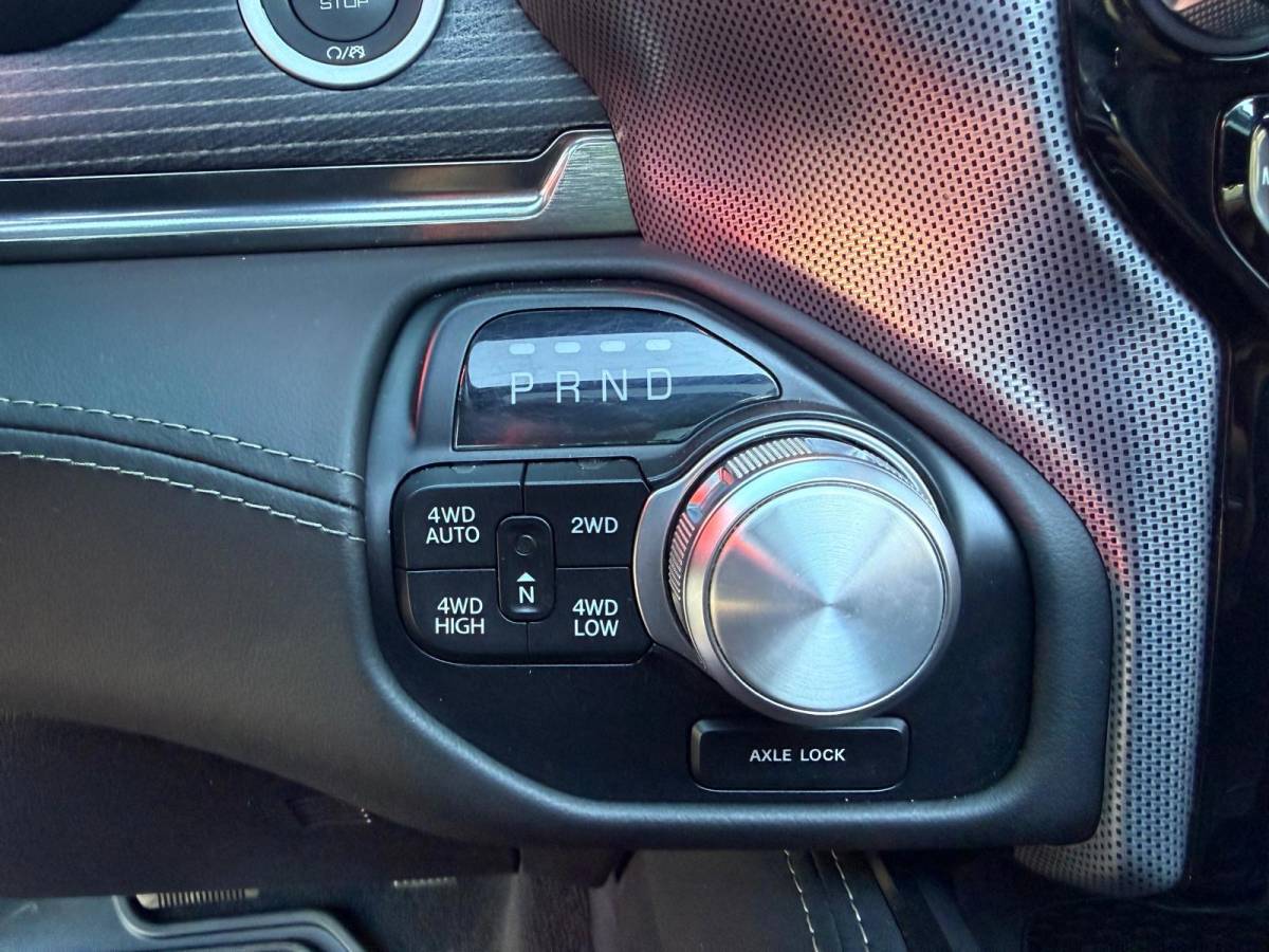 Dodge Ram 1500 Dodge Ram 1500 5.7 V8 4×4 Crew Cab Limited Panodak,Luchtvering,Widebody Backover,Acc,Blis,Apple carpl,360 camera,HUD,Stoelven V+A,