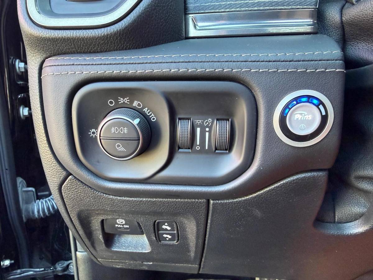 Dodge Ram 1500 Dodge Ram 1500 5.7 V8 4×4 Crew Cab Limited Panodak,Luchtvering,Widebody Backover,Acc,Blis,Apple carpl,360 camera,HUD,Stoelven V+A,