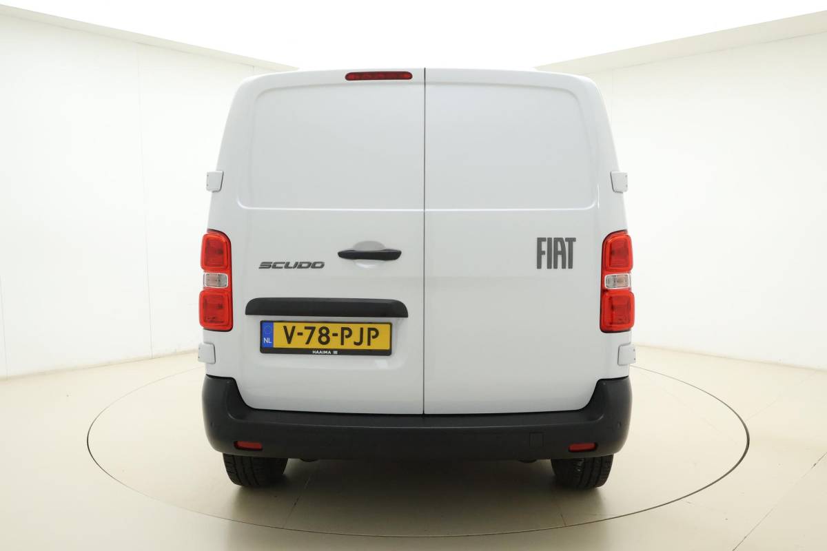 Fiat Scudo Fiat Scudo 2.0 Diesel 145 L2 | Navigatie | Laadruimte betimmering | Camera | 3 Zitplaatsen | Cruise control | Mistlampen voor | Airco | Zijschuifdeur