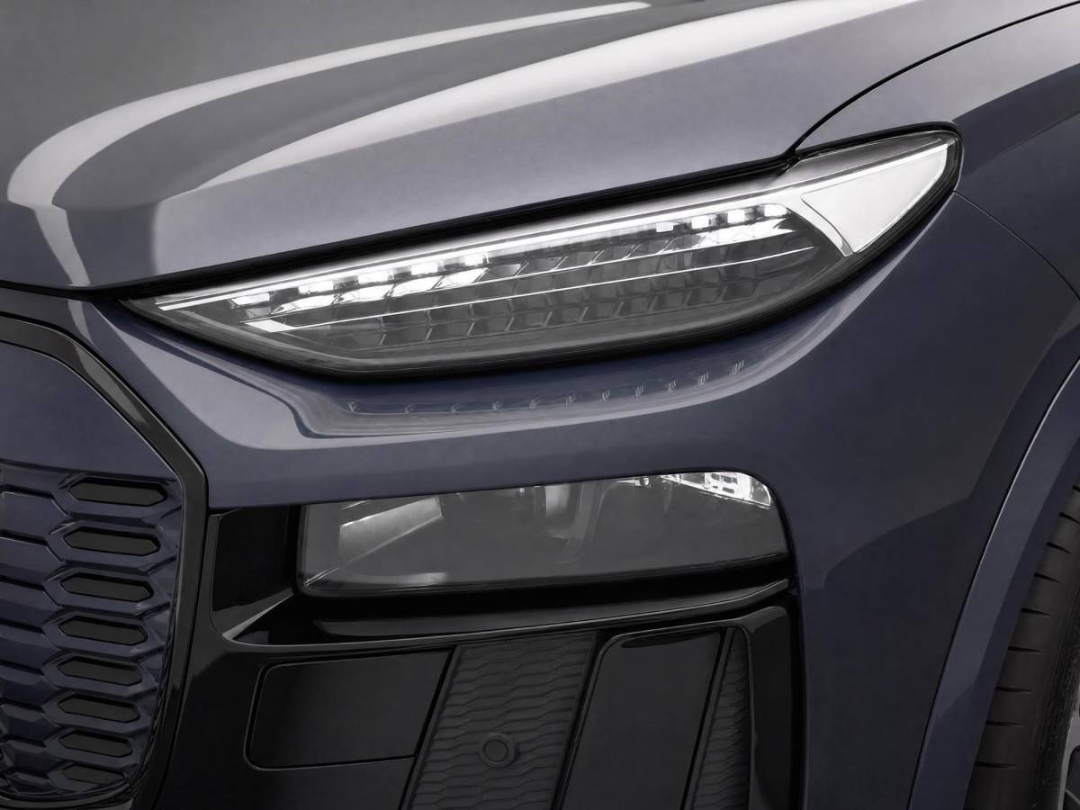 Audi Q6 e-tron Audi Q6 e-tron Launch edition quattro 100Kwh 388 PK · Panorama dak · Assistentiepakket Veiligheid · Tech Pro