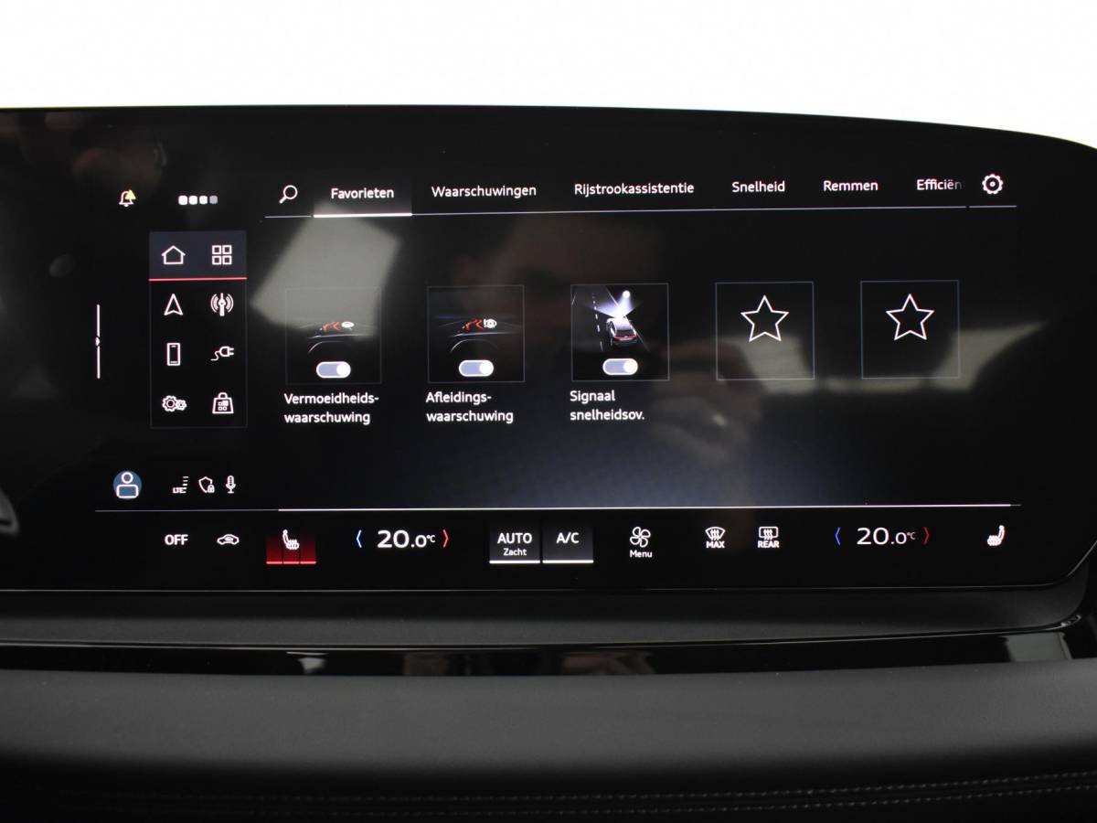 Audi Q6 e-tron Audi Q6 e-tron Launch edition quattro 100Kwh 388 PK · Panorama dak · Assistentiepakket Veiligheid · Tech Pro