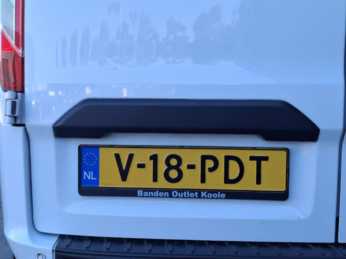 Ford Transit Custom Ford Transit Custom 340 2.0 TDCI L1H1 Trend AIRCO / CRUISE CONTROLE / 3 ZITS / TREKHAAK / EURO 6