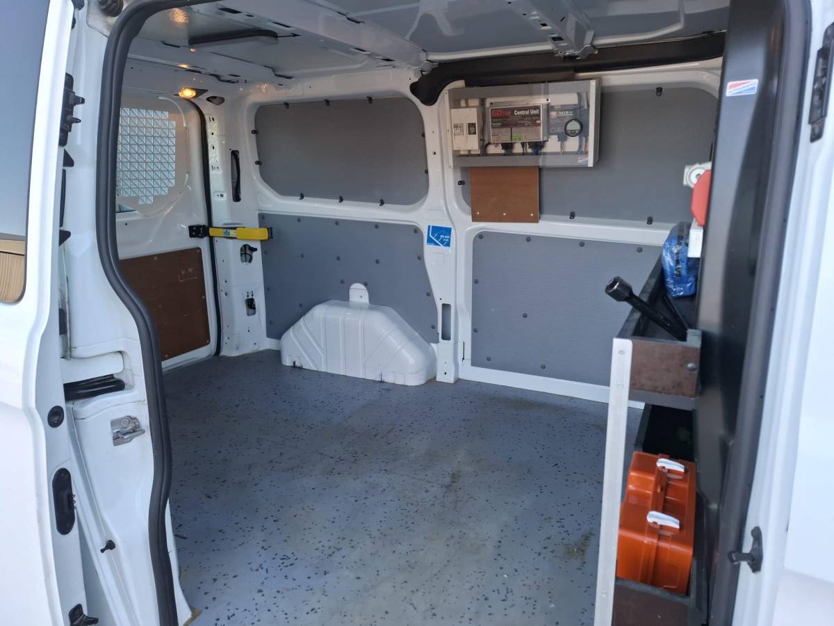 Ford Transit Custom Ford Transit Custom 340 2.0 TDCI L1H1 Trend AIRCO / CRUISE CONTROLE / 3 ZITS / TREKHAAK / EURO 6