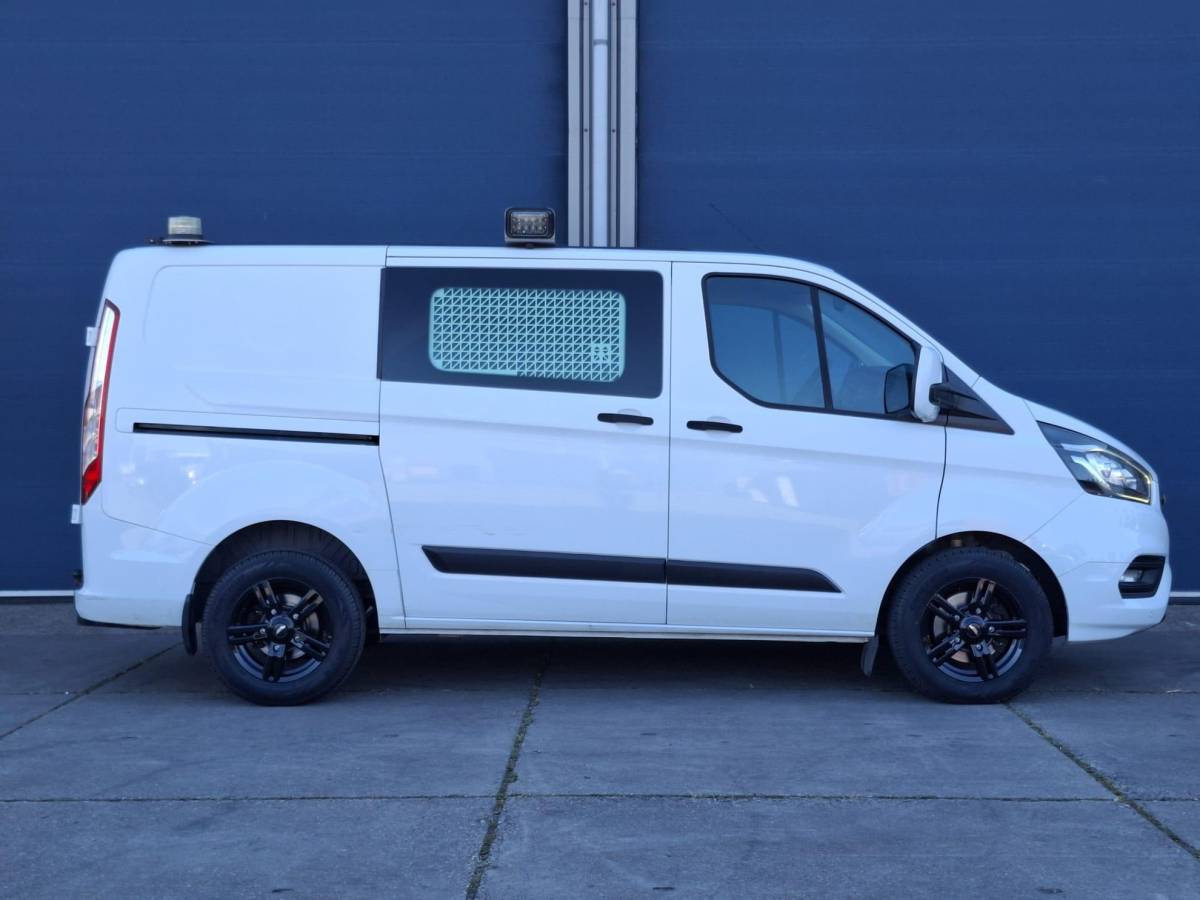 Ford Transit Custom Ford Transit Custom 340 2.0 TDCI L1H1 Trend AIRCO / CRUISE CONTROLE / 3 ZITS / TREKHAAK / EURO 6