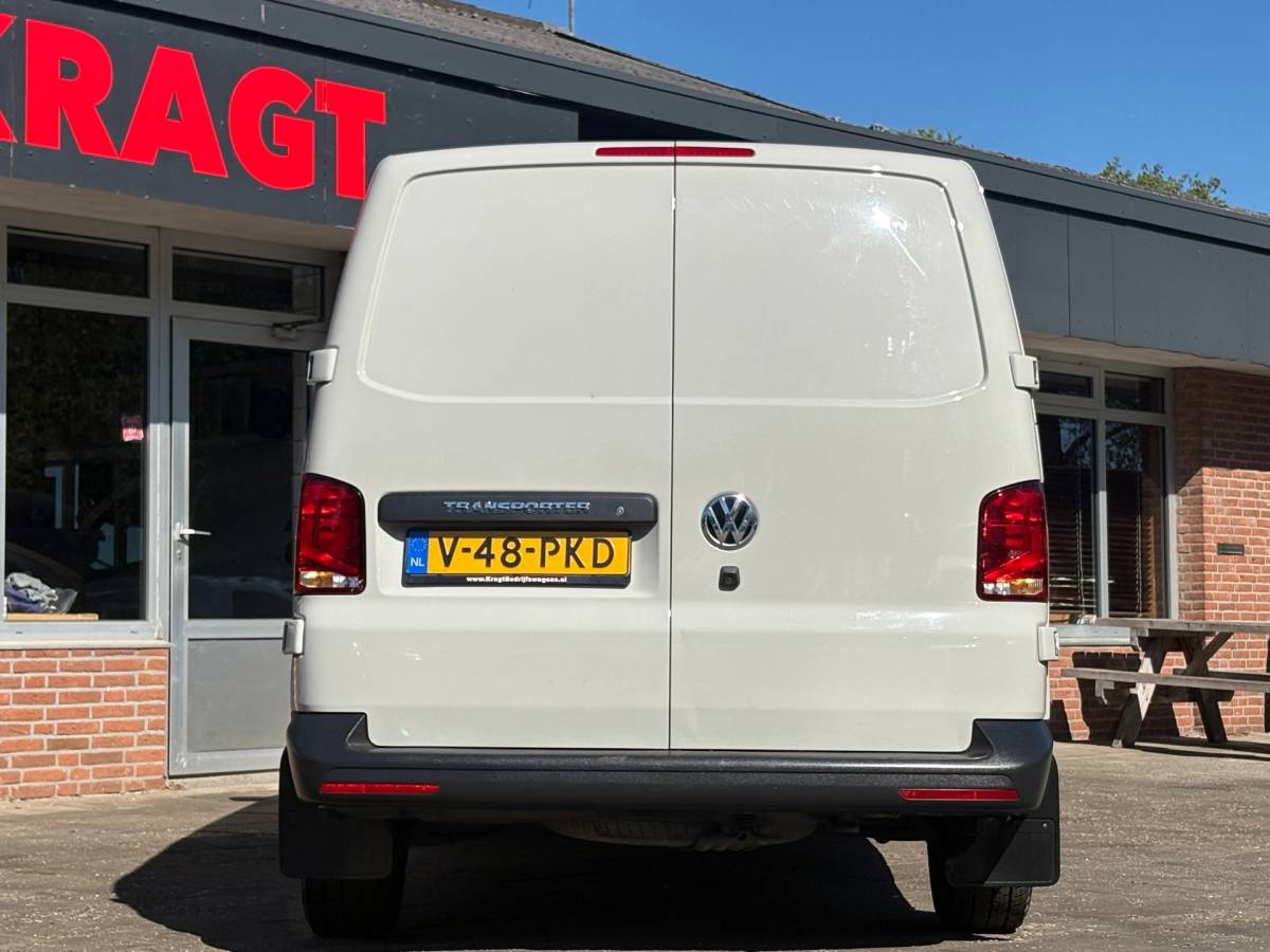 Volkswagen Transporter Volkswagen TRANSPORTER 2.0 TDI L2H1150PK!|DSG Automaat|cruise control|airco|achteruitrijcamera|apple carplay|drie zitplaatsen