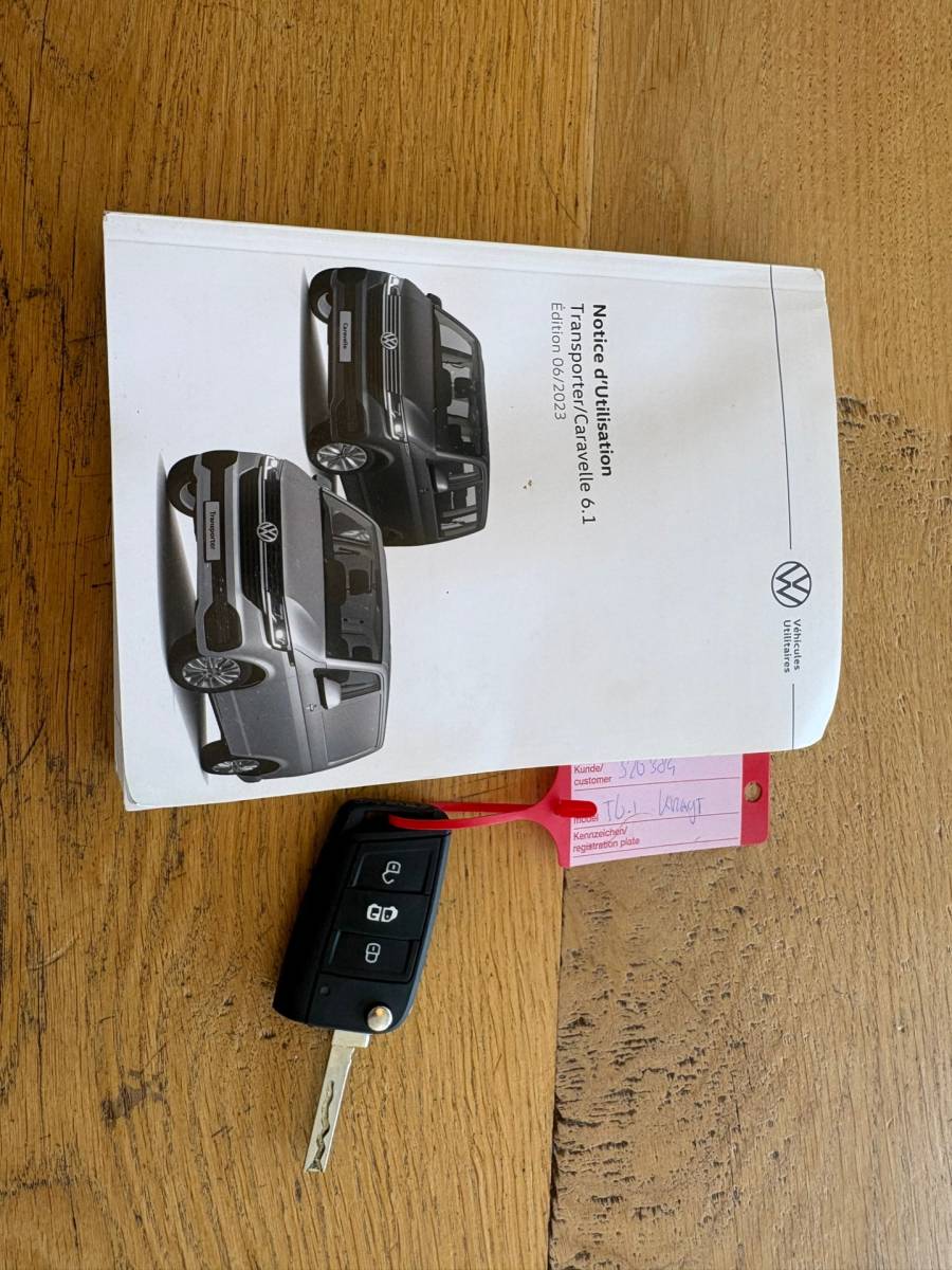 Volkswagen Transporter Volkswagen TRANSPORTER 2.0 TDI L2H1150PK!|DSG Automaat|cruise control|airco|achteruitrijcamera|apple carplay|drie zitplaatsen