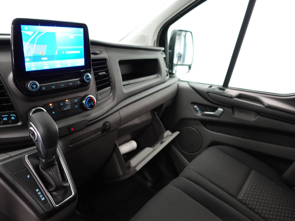 Ford Transit Custom Ford Transit Custom 300 2.0 TDCI L2H1 Trend Automaat Airco Navi Cruisecontrol Camera Parkeersensoren Trekhaak